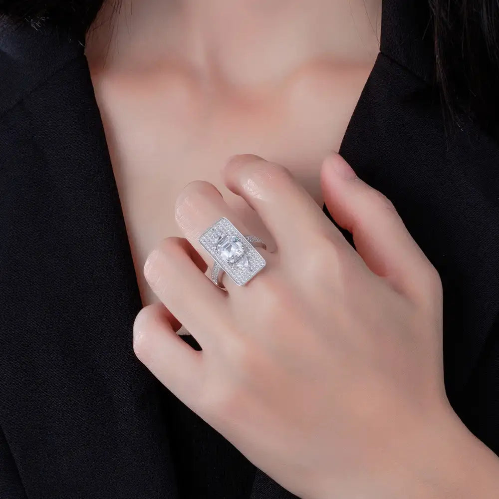 Jewelry-925Silver-Princess_Prongsetting-sideview_04d781d7-34bf-4f4b-952c-b63c8ea119eb.jpg