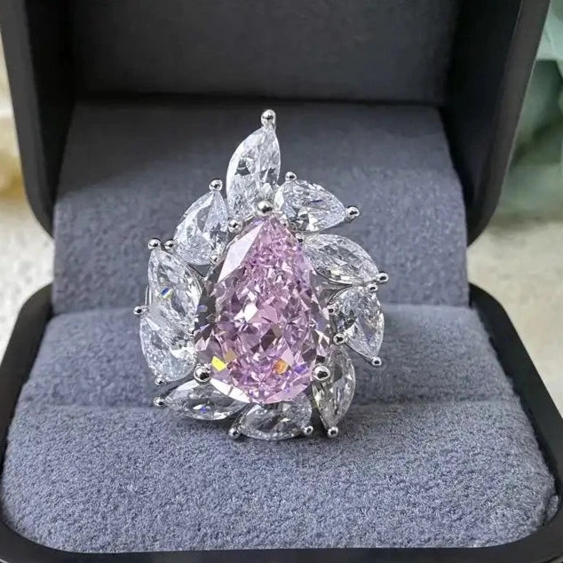 Jewelry_925Silver-12.8ct_pink-Pear-Prongsetting-HighCarbonDiamond-FrontView.jpg