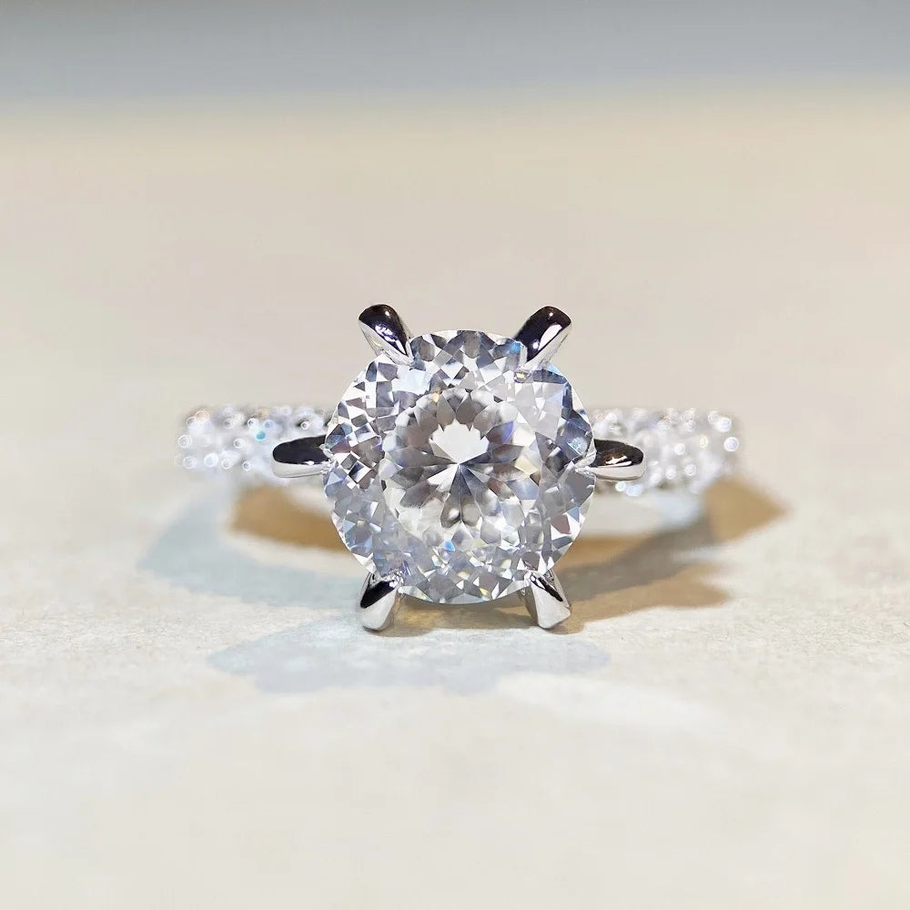 Round gem pavé band ring