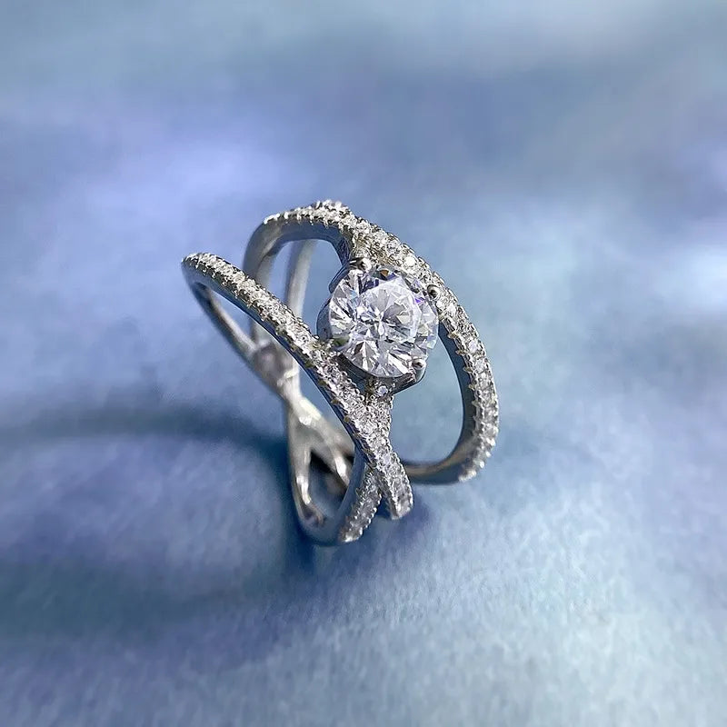 Jewelry_925Silver-Round-Prongsetting-sideView_696b85b6-78d4-473a-8399-39def39344ff.jpg