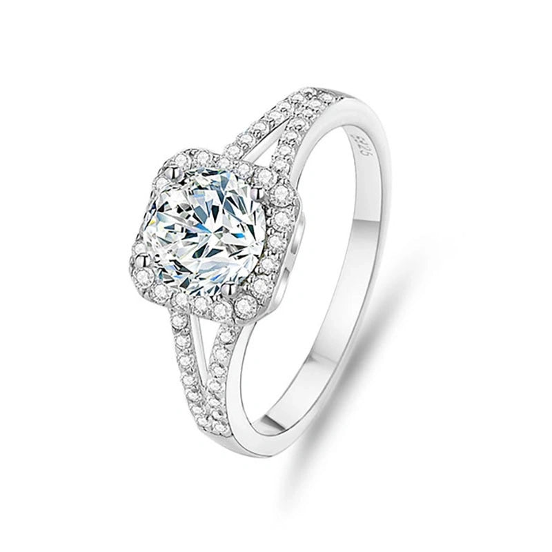 Round Gem Halo Split Band Ring