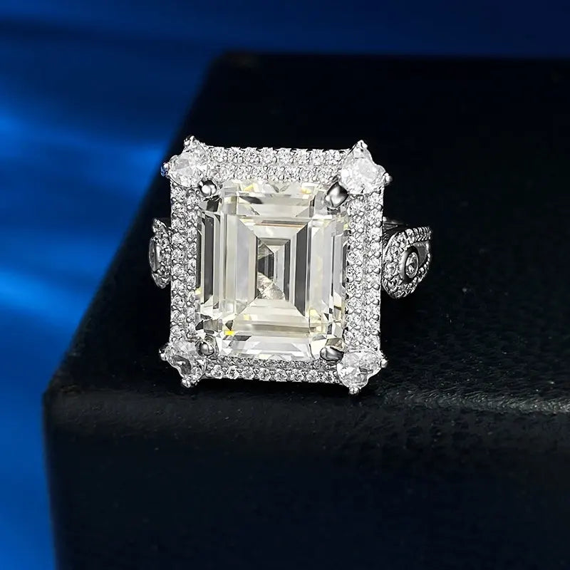 Jewelry_925Silver-white-Emerald_Prongsetting-FrontView.jpg