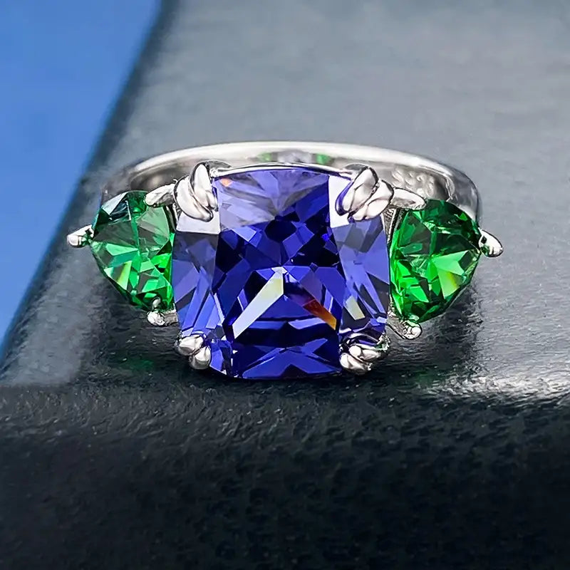Jewelry_925Silver_Cushion-Prongsetting-FrontView_0bdbd145-cf3b-4cba-88b6-51c11e215a7a.jpg