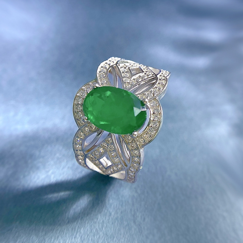 Oval gem openwork ring