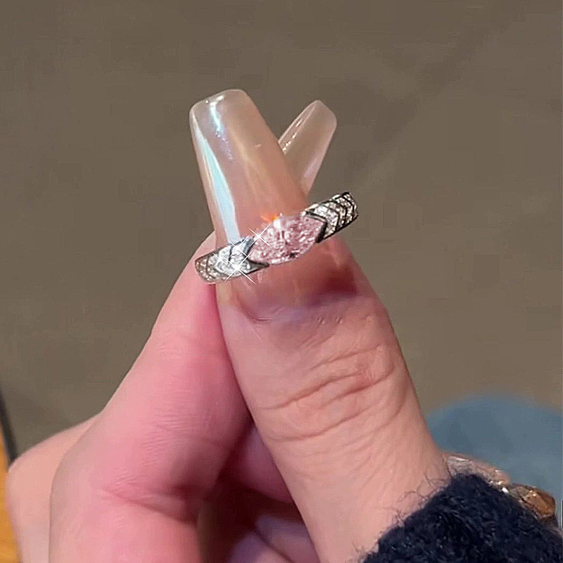 Jewelryay-925Silver_Pink-Marquise-ChannelSetting-Zirconia-FrontView_c775dba8-aaa5-4c7d-8893-799195aacf23.png