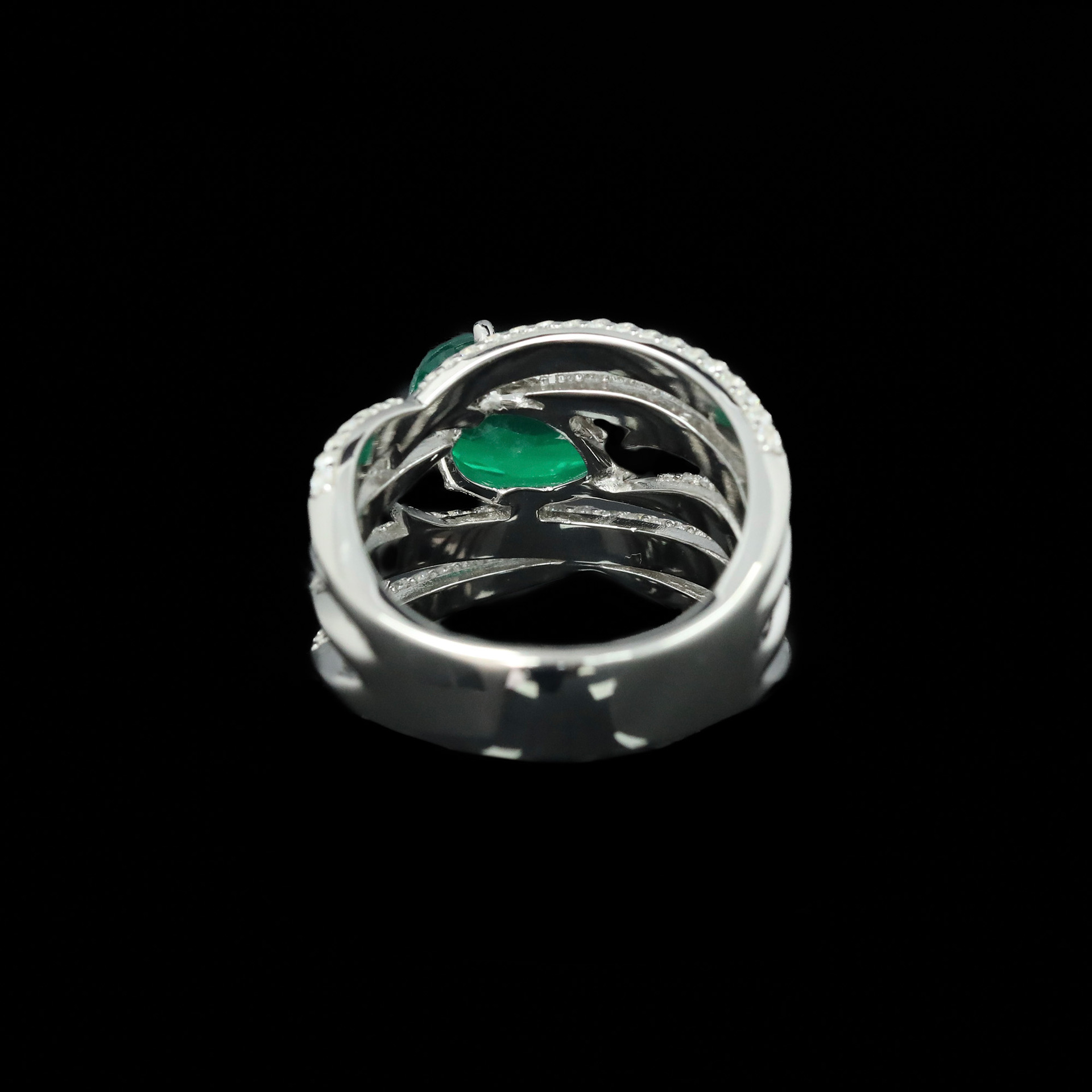 Pear gem interlocking band ring