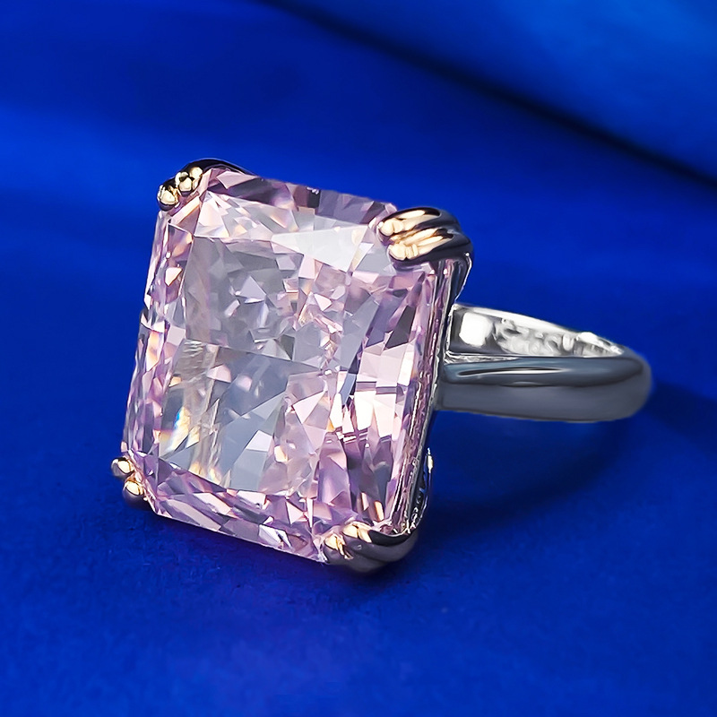 Square gemstone claw - set ring