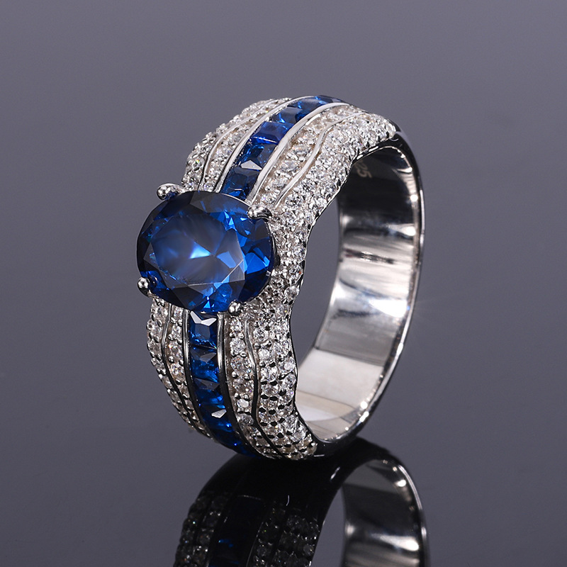 Round Statement Cocktail Ring