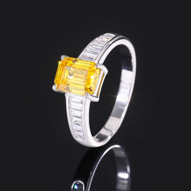 Jewelryay_925Silver-yellow-Emerald-Prongsetting-FrontView_4ba9bfc3-30c0-4c98-bc6c-41656470b987.png