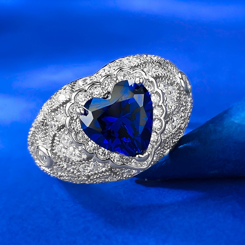 Jewelryay_925Silver_blue_heart_prong_HighCarbonDiamond_IceFlowerCut_frontview_6441b2a4-639b-4aa7-a903-caee8bcd2800.png