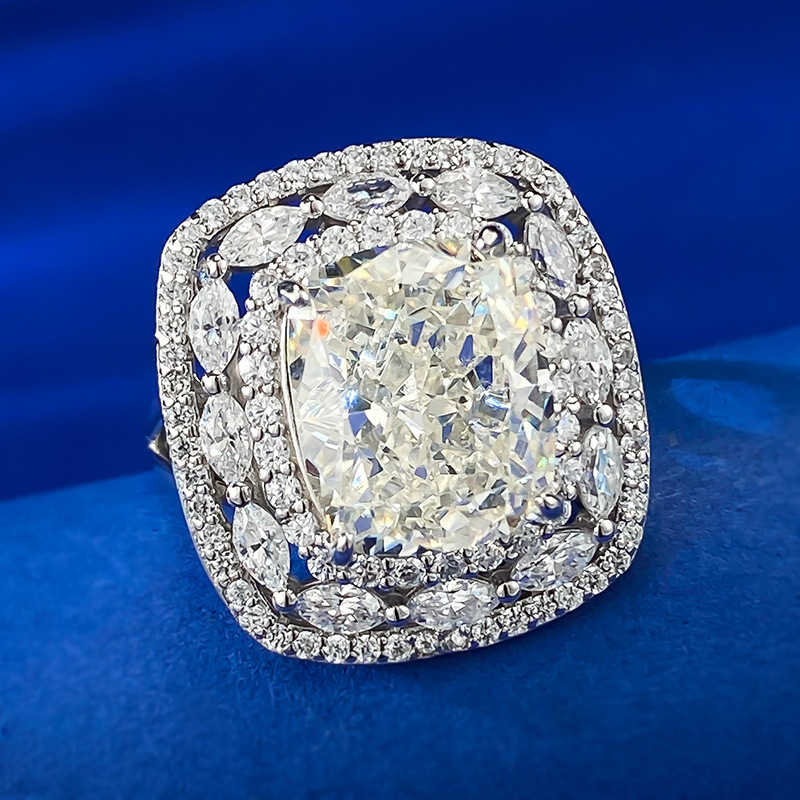 Jewelryay_925Silver_white_cushion_prong_HighCarbonDiamond_IceFlowerCut_frontview_5b3146f3-28c5-4216-926b-cdadd54b24f8.png