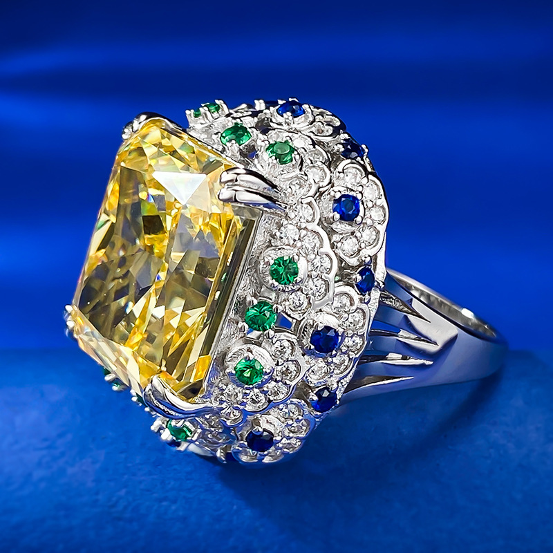 Jewelryay_925_silver_Yellow-prong-Highcarbondiamond-IceFlowerCut_frontview_0b01f391-f32f-4127-a502-6f7afb3b3139.png