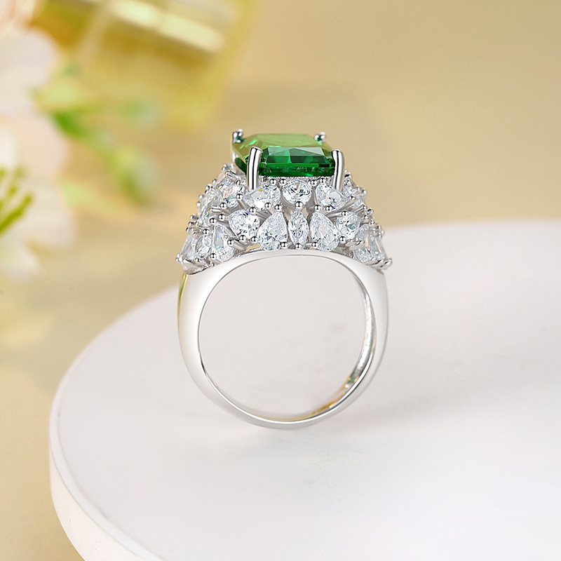 Jewelryay_925silver-Green-Radiant-prong-Emerald-IceFlowerCut-frontview_8cc09d47-d3b5-4edb-8527-b7e504e55069.png