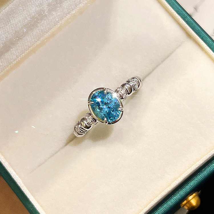 Oval Gemstone Decorative Ring
