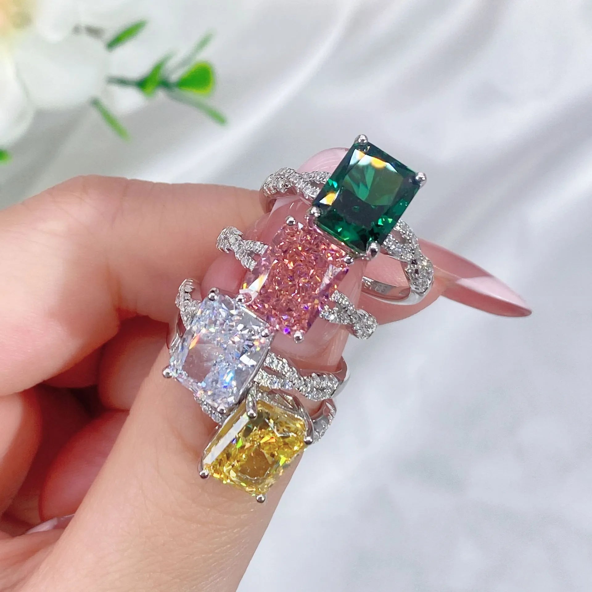 Jewelryay_925silver-prong-Emerald-IceFlowerCut_8f187d97-d6c7-4a1e-8381-8c7461c67087.jpg