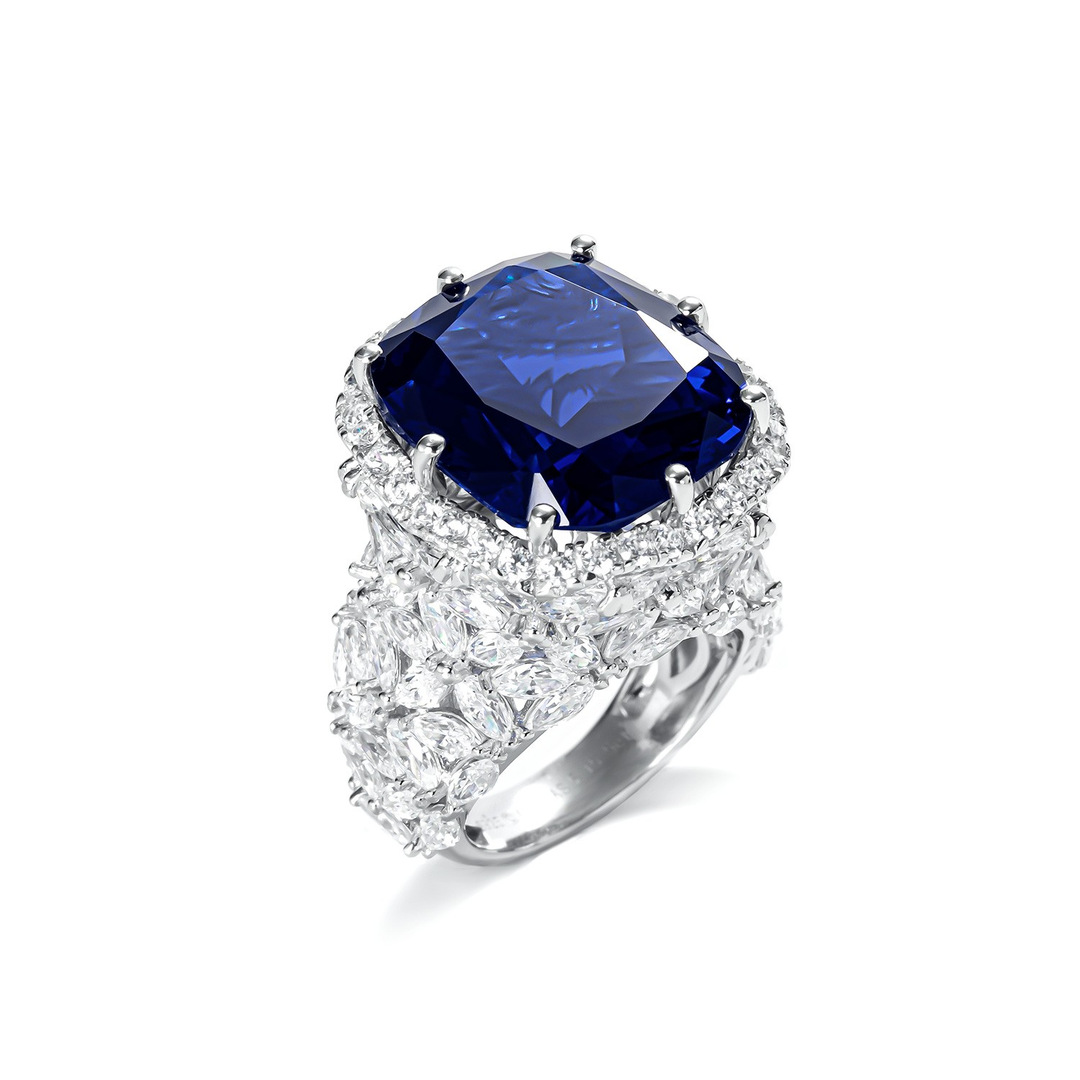Jewelryay_925silver_Cushion-prong-HighCarbonDiamond-frontview_48f029f0-ff82-47cd-b927-dea665a3cf3e.png