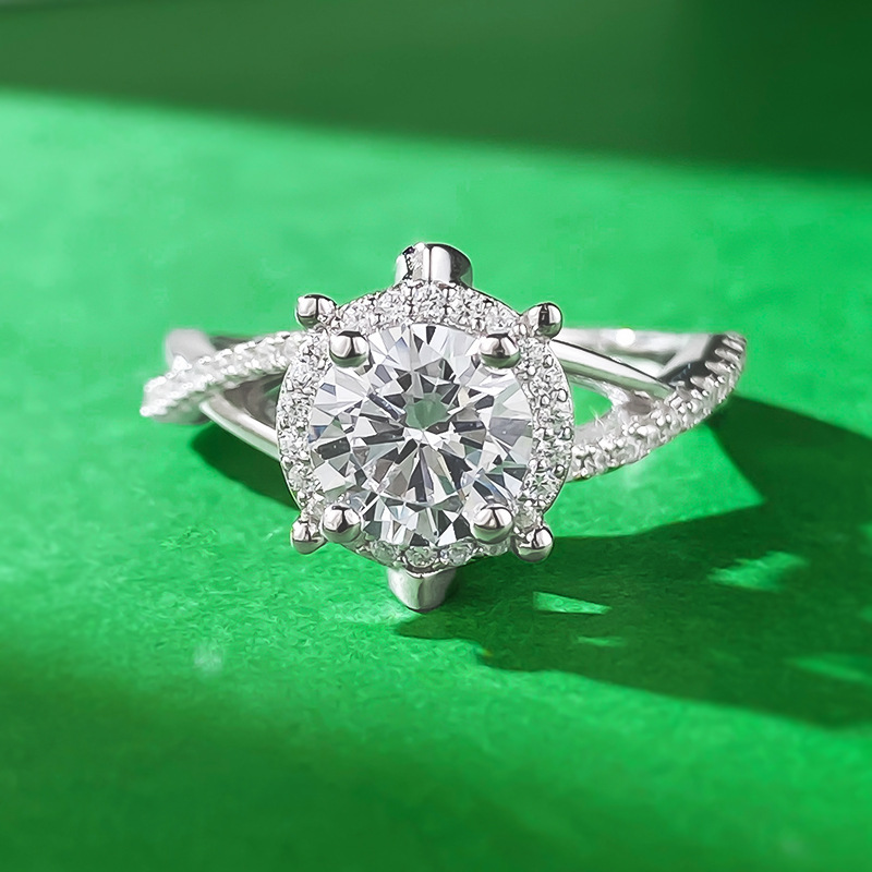 Jewelryay_925silver_Round-prong_HighCarbonDiamond-IceFlowerCut-sideview_604810e8-6d6a-4829-bf96-097d5e8b42c6.png