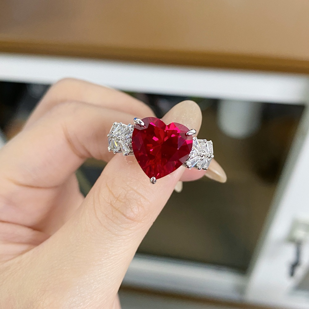 Heart gem cluster ring
