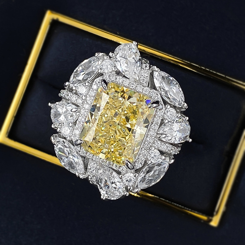 Jewelryay_925silver_yellow_Oval-prong-HighCarbonDiamond_IceFlowerCut-topview_4fe98960-d33a-486f-ac2a-feb8f90ddbaf.png