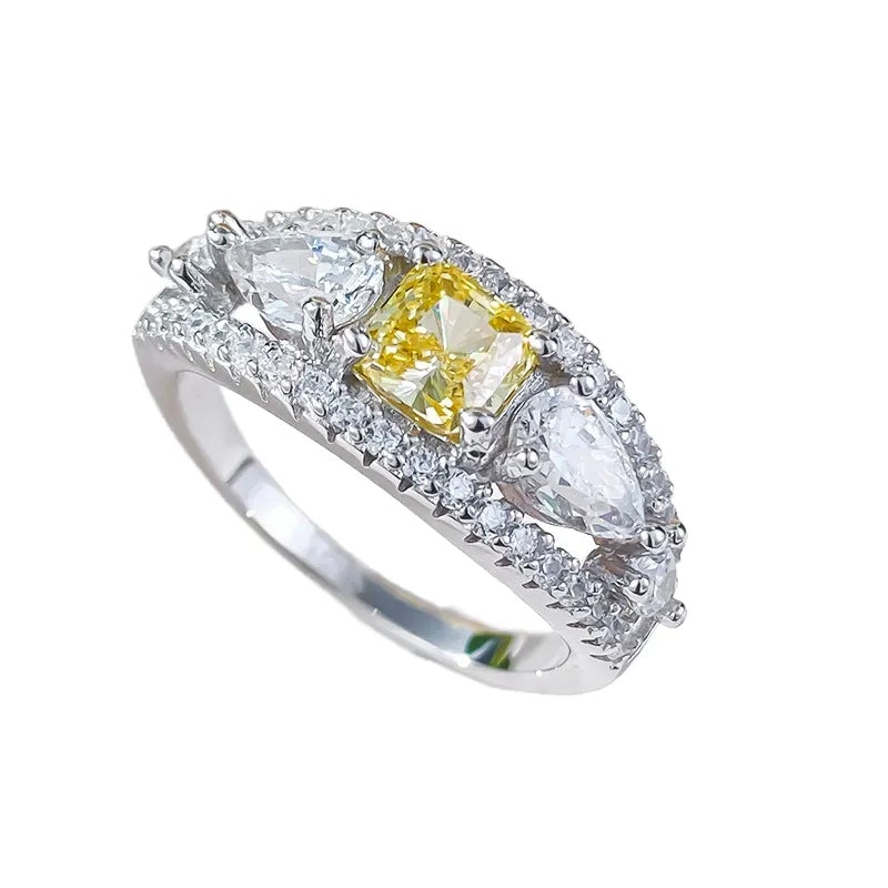 Jewelryay_925silver_yellow_Princess-prong-HighCarbonDiamond-IceFlowerCut-SideView_246dfa9b-e229-4eb7-9db8-98c481985186.jpg