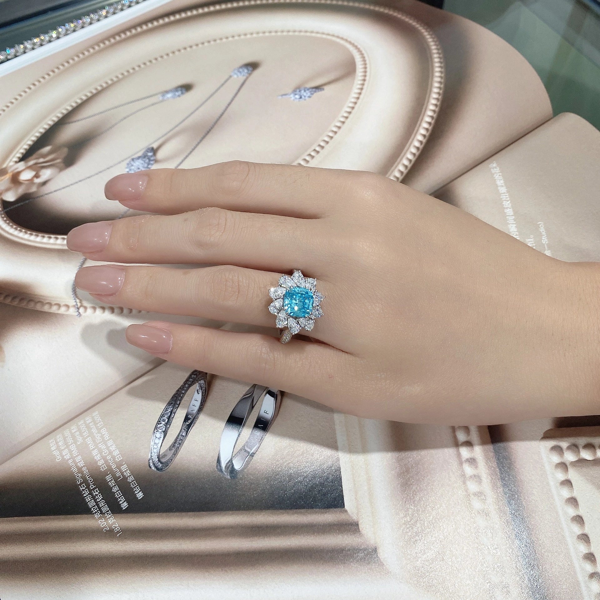 jewelry-2.5ct-925silver-blue-Cushion-prong-HighCarbonDiamond-IceFlowerCut-topview.jpg