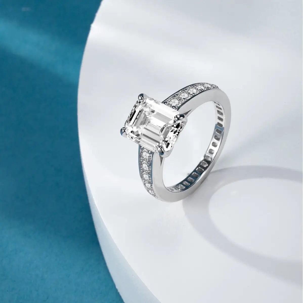 jewelry-925silver-Emerald-prong-HighCarbonDiamond-topview_d14153e2-66cc-4f75-a26e-bc41626c28bb.jpg