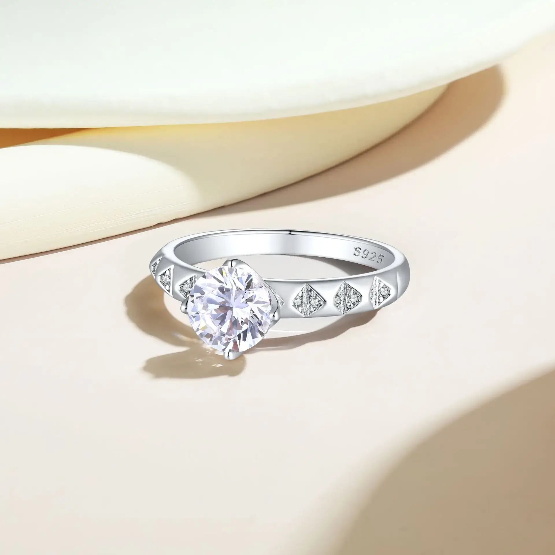 jewelry-925silver-White-Round-Prong-Zircon_af3a25fa-15ee-4d22-a391-d9f0ae1235e6.jpg