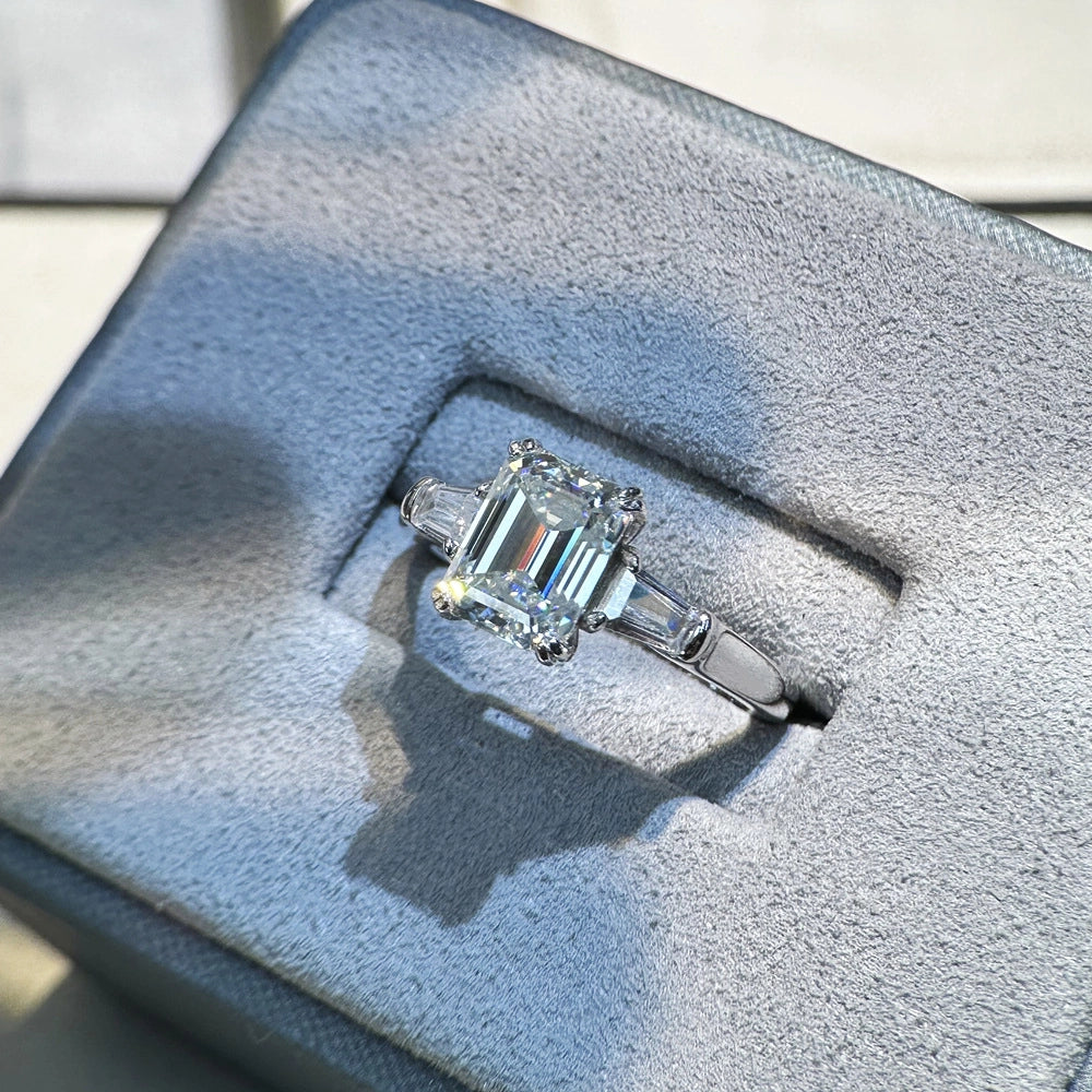 jewelry_2ct-925silver-White-Emerald-prong-Moissanite-topview.jpg