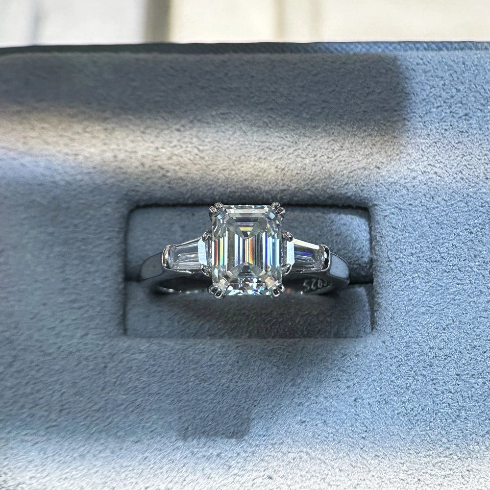 jewelry_2ct_925silver-White-Emerald-prong-Moissanite-topview.jpg