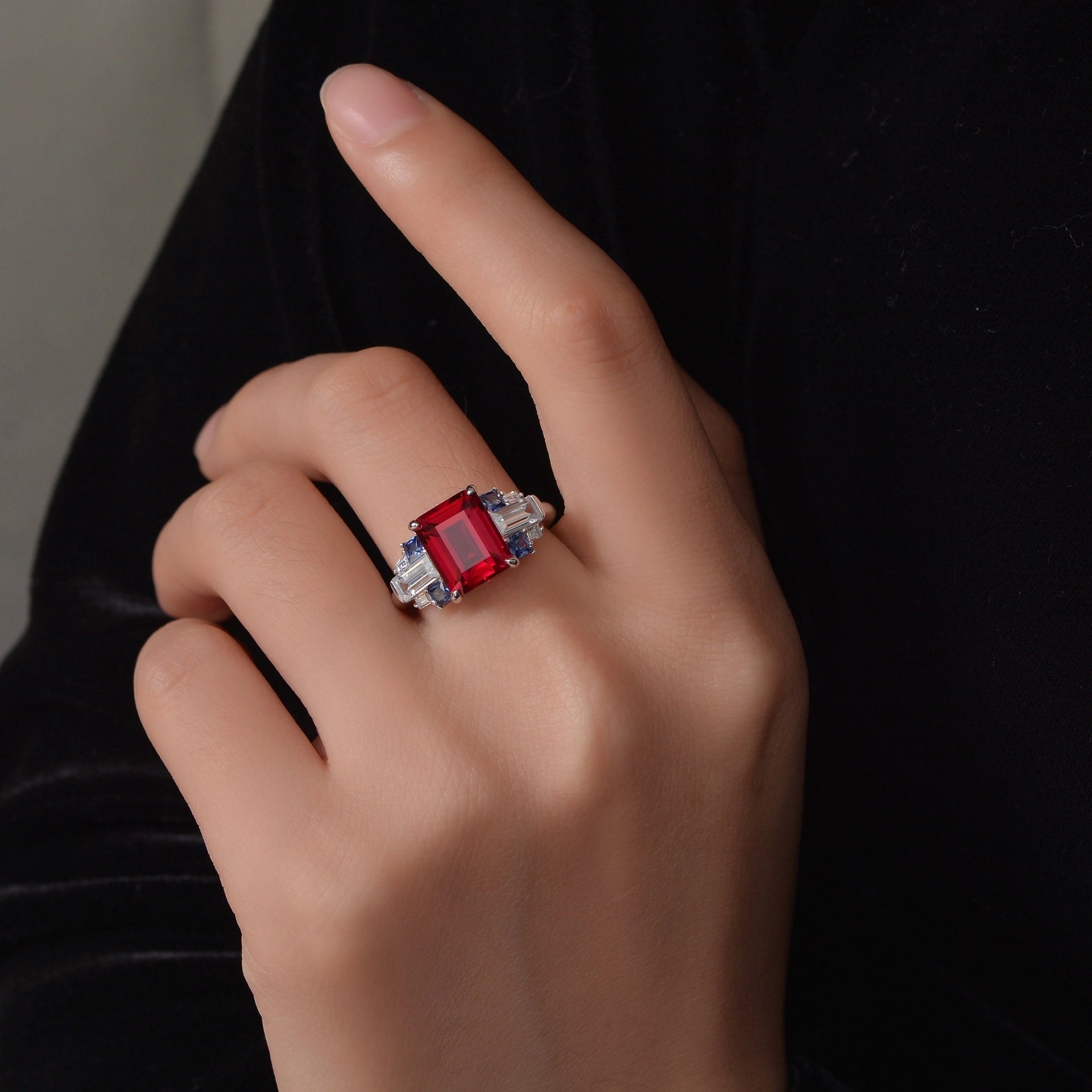 jewelry_4ct-925silver-red-Emerald-prong-HighCarbonDiamond.jpg