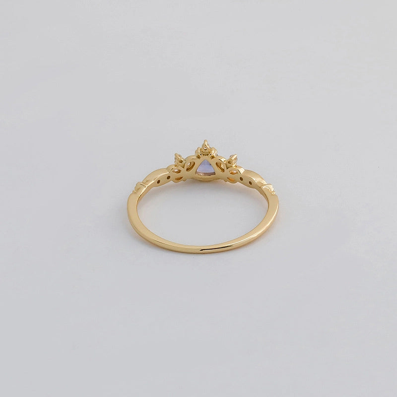 jewelry_925gold-moonstone-prong_IceFlowerCut-sideview.jpg