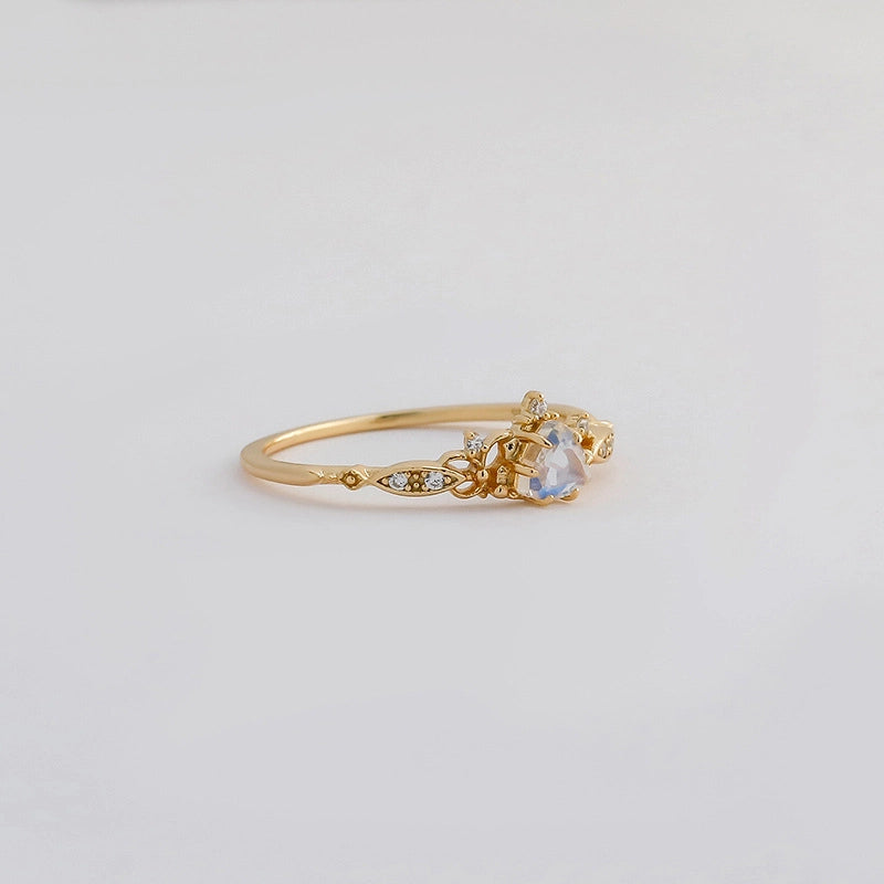 jewelry_925gold_moonstone-prong-IceFlowerCut-sideview.jpg
