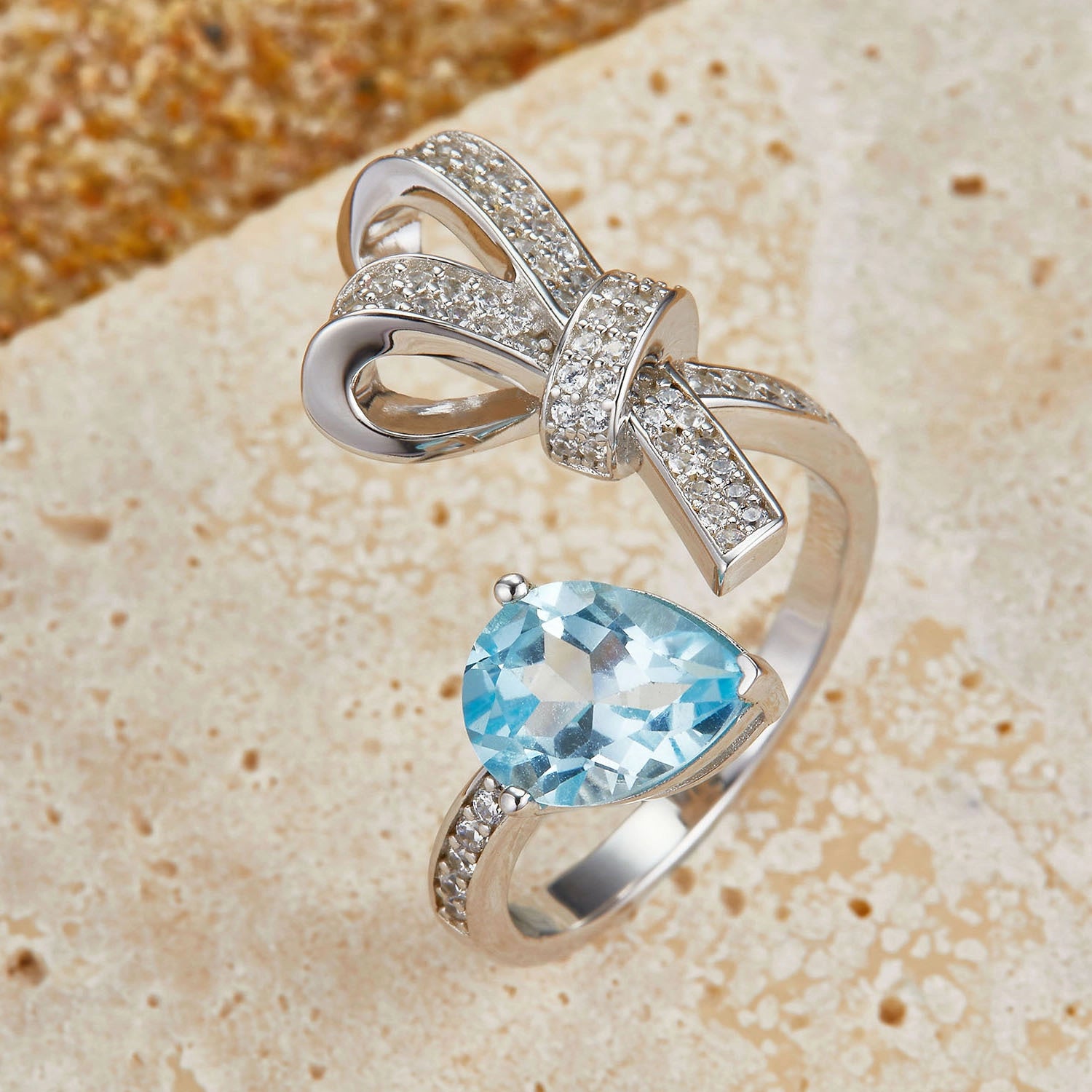 jewelry_925silver-Blue-Pear-prong-HighCarbonDiamond-topview_d343ff89-6e6c-4e06-a4f0-225bdcf3bdd1.jpg