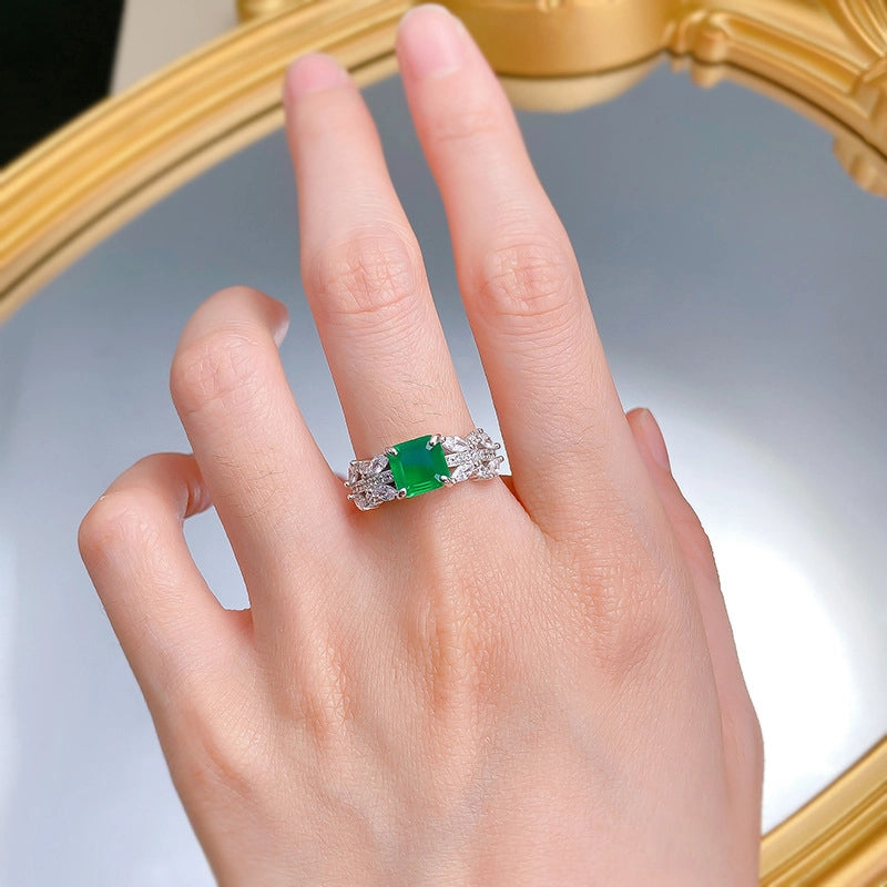 jewelry_925silver-Green_Square-prong-HighCarbonDiamond-topview.jpg