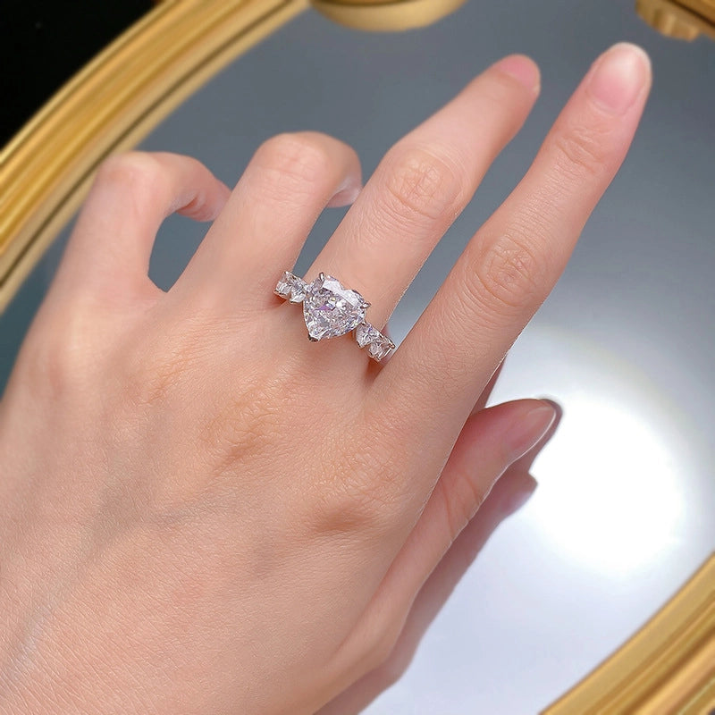 jewelry_925silver-Heart-prong-Highcarbondiamond-IceFlowerCut-topview.jpg