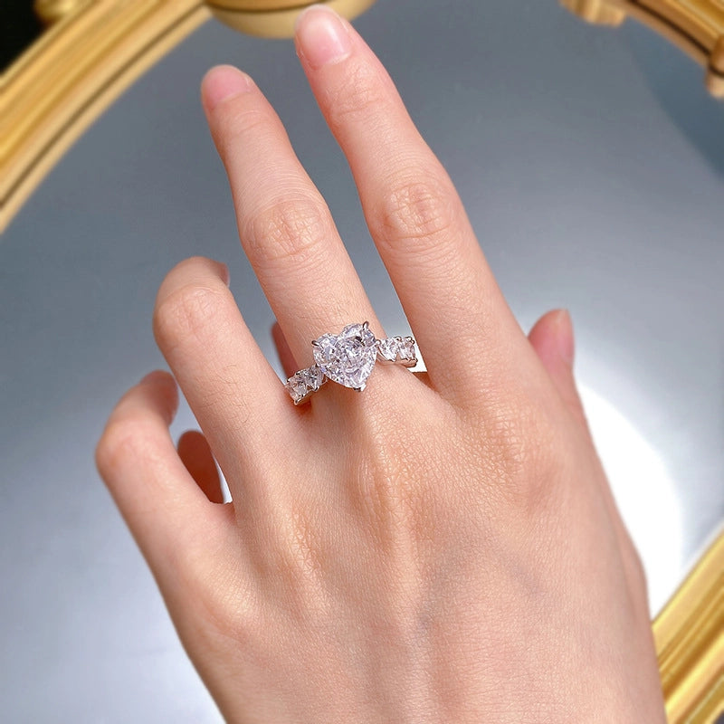 jewelry_925silver-Heart-prong_Highcarbondiamond-IceFlowerCut-topview.jpg