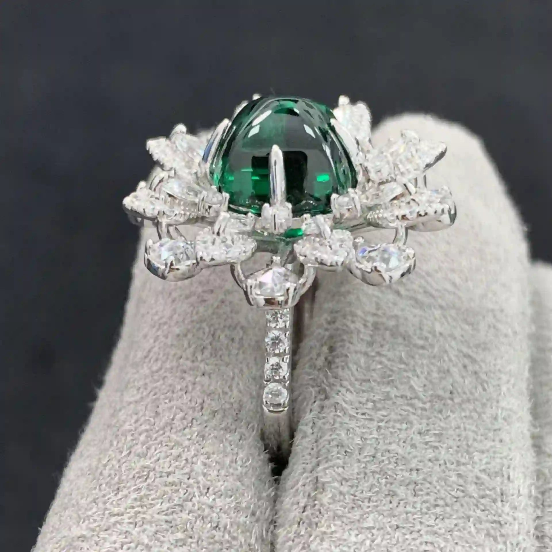 jewelry_925silver-green-SugarTower-prong_HighCarbonDiamond-frontview.jpg