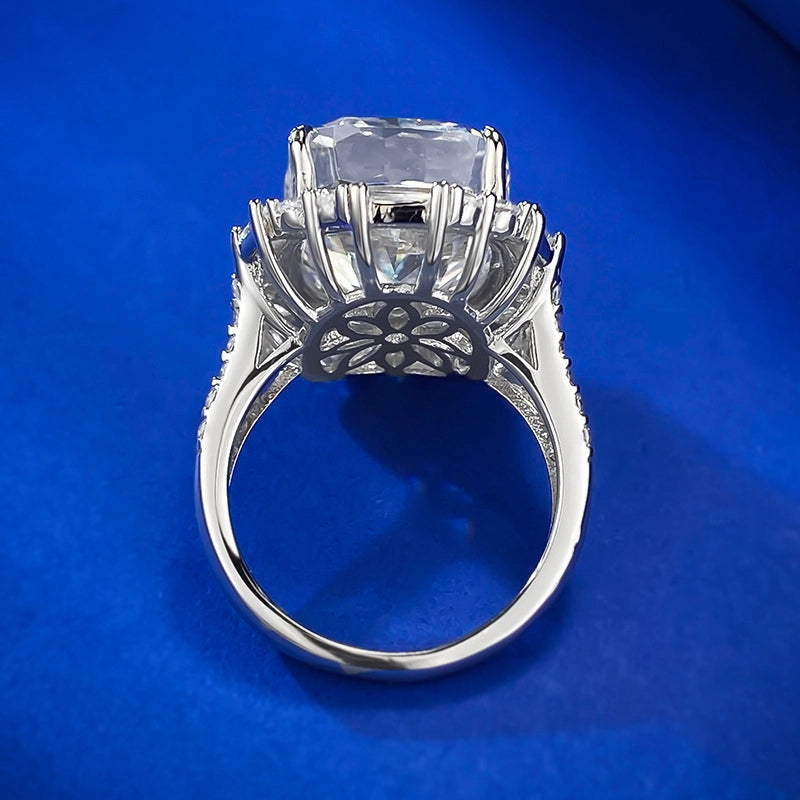 jewelry_925silver-white-Oval-prong-HighCarbonDiamond-IceFlowerCut-sideview_31bdd3f4-8923-41da-9a87-dda7b908324d.jpg