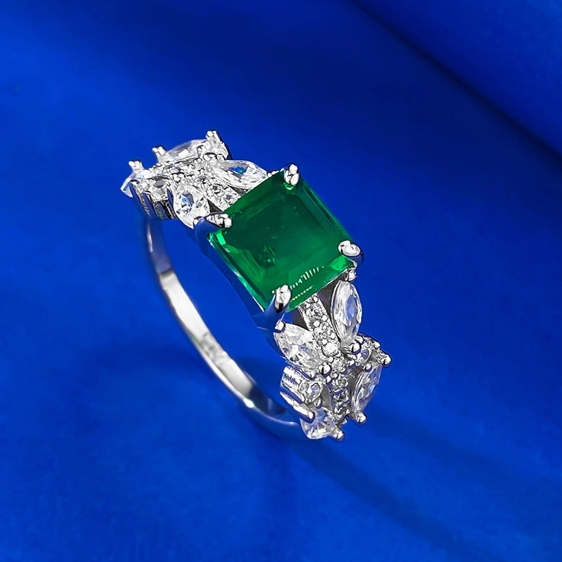 jewelry_925silver_Green_Square-prong-HighCarbonDiamond-sideview.jpg