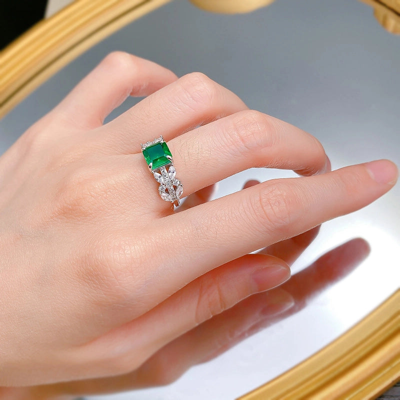 jewelry_925silver_Green_Square-prong-HighCarbonDiamond-topview.jpg