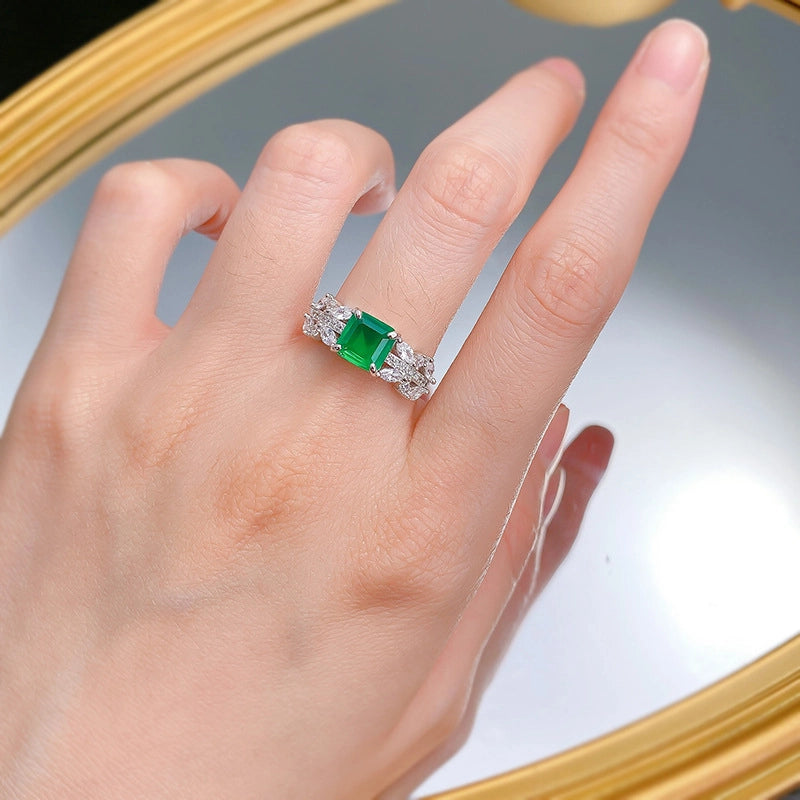 jewelry_925silver_Green_Square_prong-HighCarbonDiamond-topview.jpg