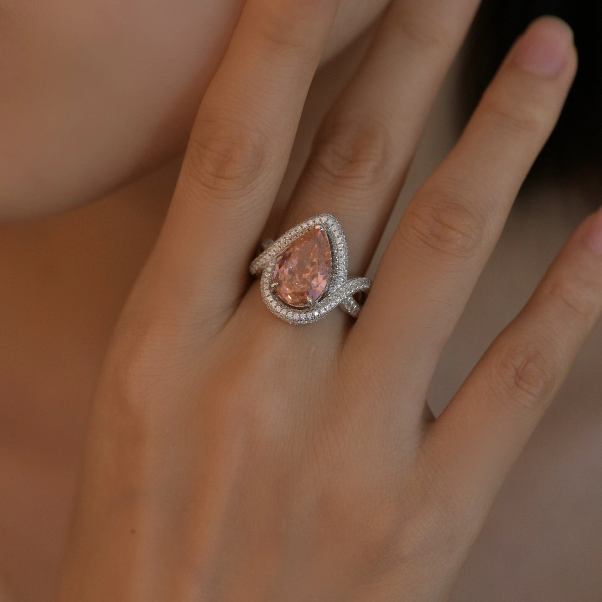 jewelry_9ct-925silver-Pink-Pear-prong-HighCarbonDiamond-IceFlowerCut-topview.jpg