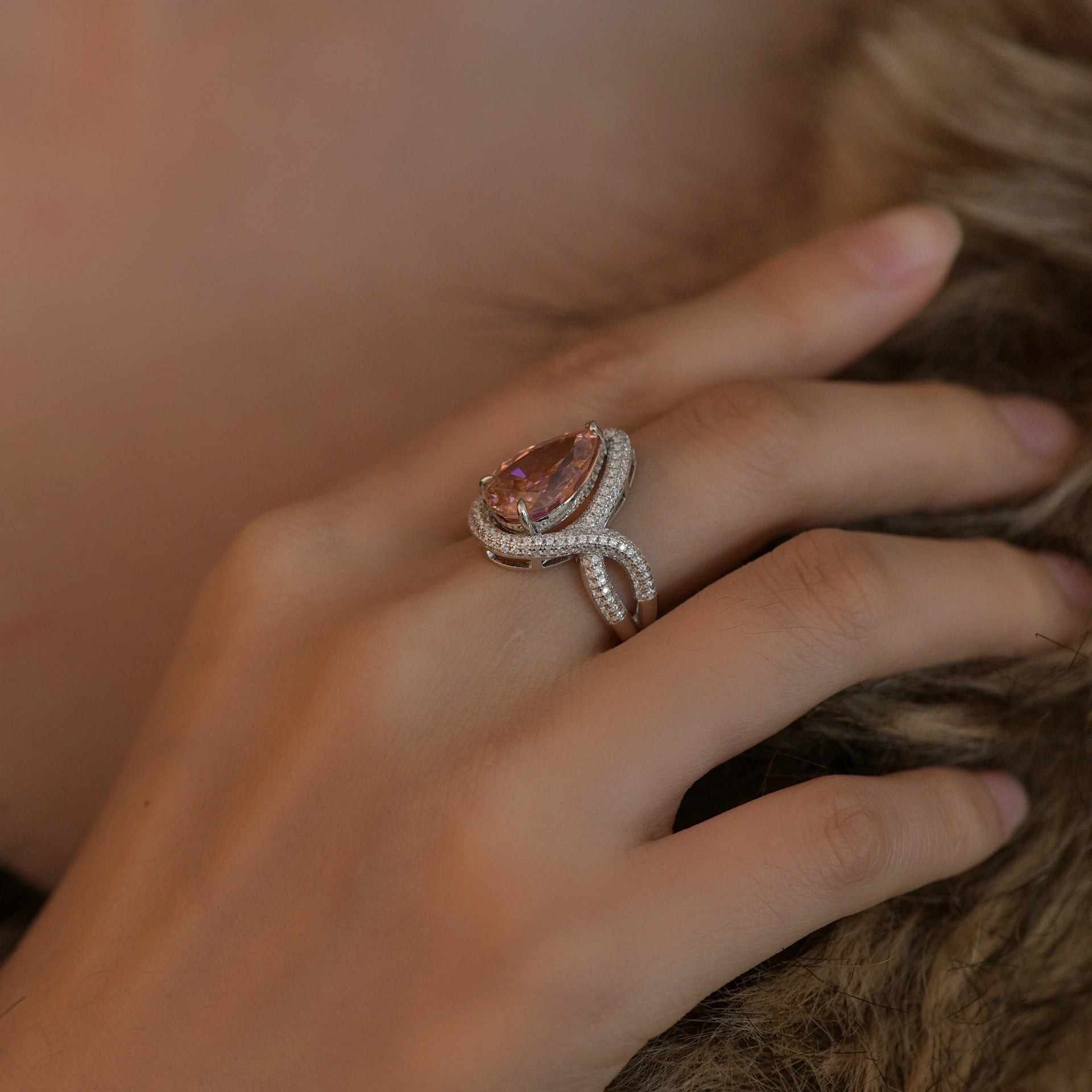 jewelry_9ct-925silver-pink_Pear-prong-HighCarbonDiamond-IceFlowerCut-topview.jpg
